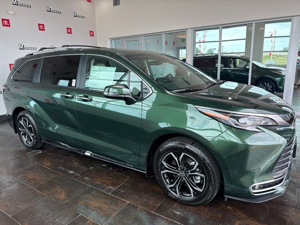2026 Toyota Sienna Platinum