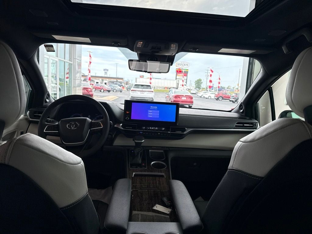 2026 Toyota Sienna Platinum