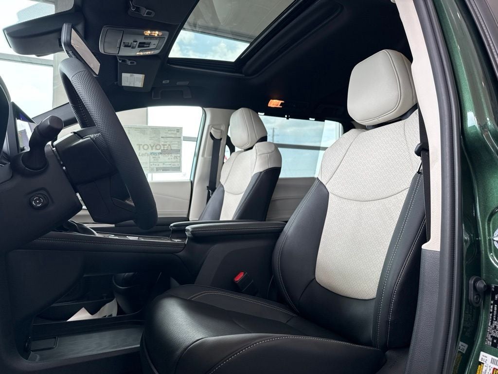 2026 Toyota Sienna Platinum