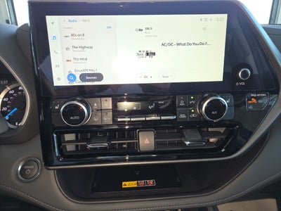 2026 Toyota Highlander Hybrid XLE