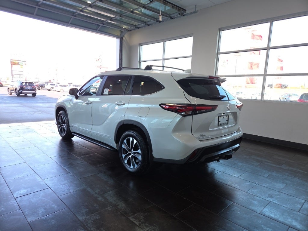 2026 Toyota Highlander Hybrid XLE