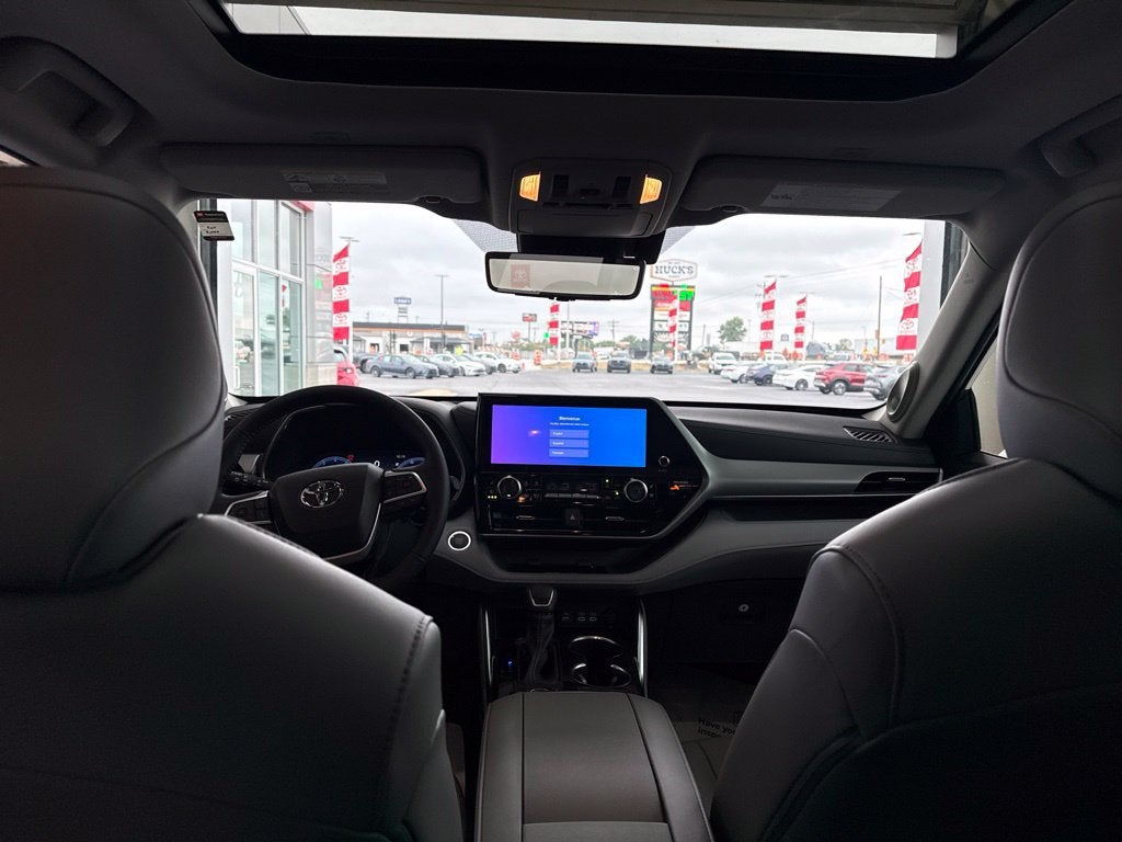 2026 Toyota Highlander Platinum