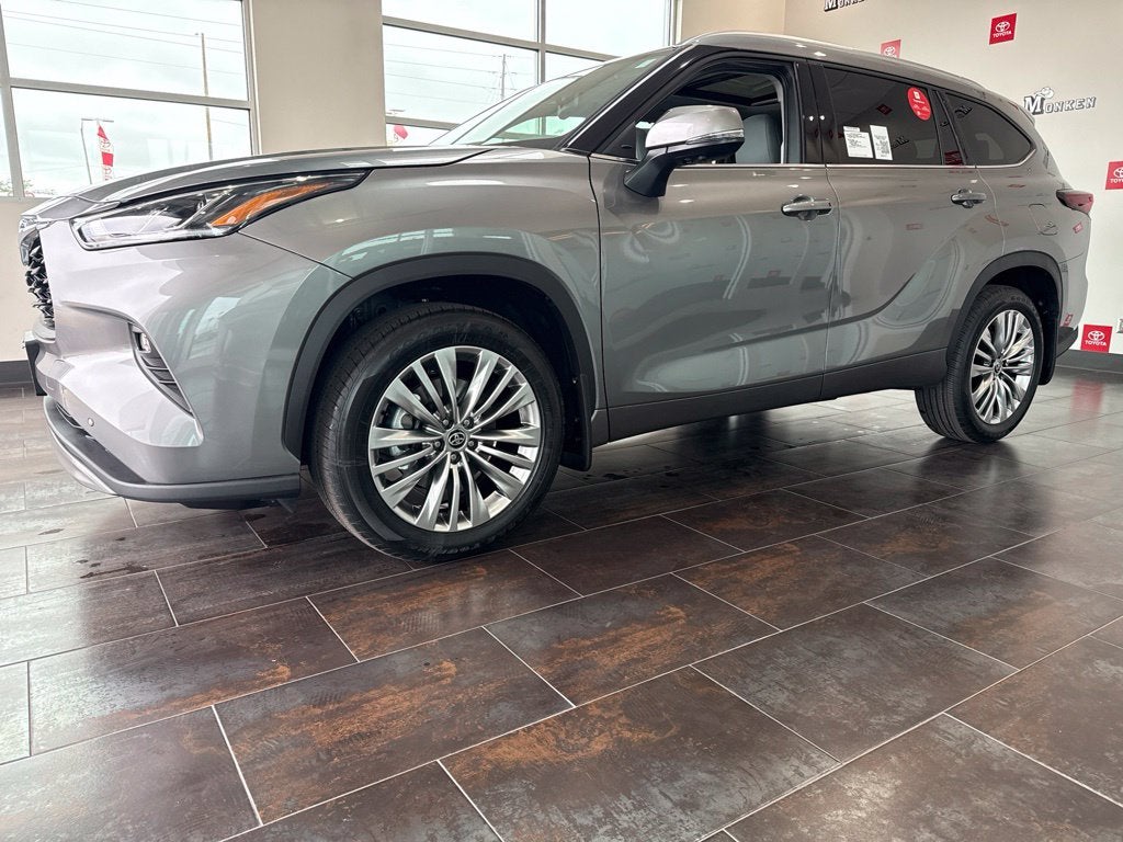 2026 Toyota Highlander Platinum