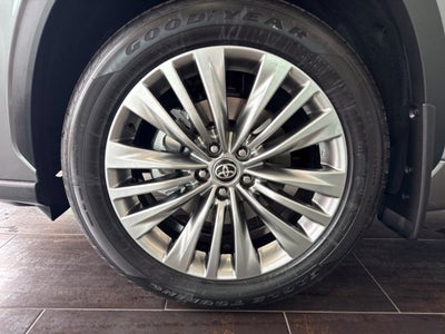 2026 Toyota Highlander Platinum