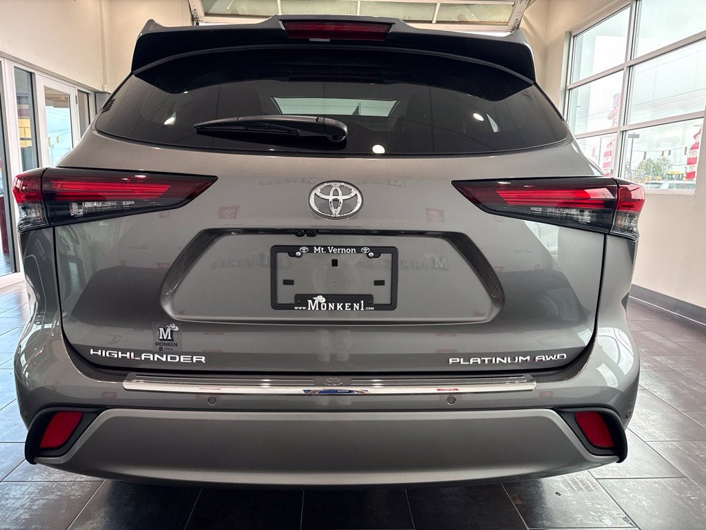 2026 Toyota Highlander Platinum