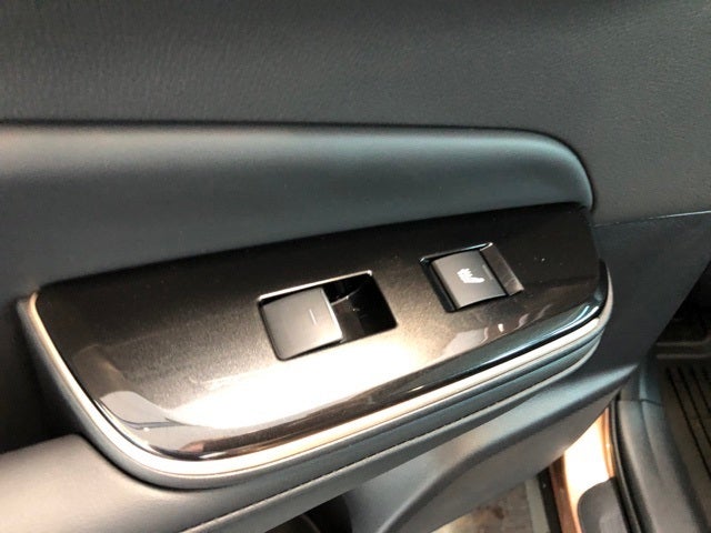 2025 Toyota Toyota Crown Signia Limited