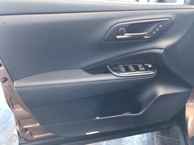 2025 Toyota Toyota Crown Signia Limited