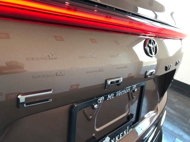 2025 Toyota Toyota Crown Signia Limited