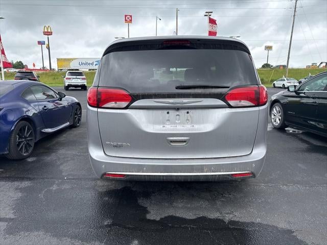 2017 Chrysler Pacifica Touring L