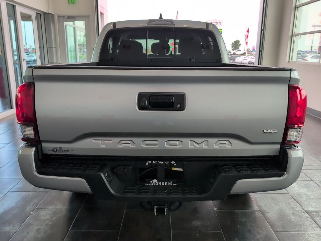2022 Toyota Tacoma SR5 V6