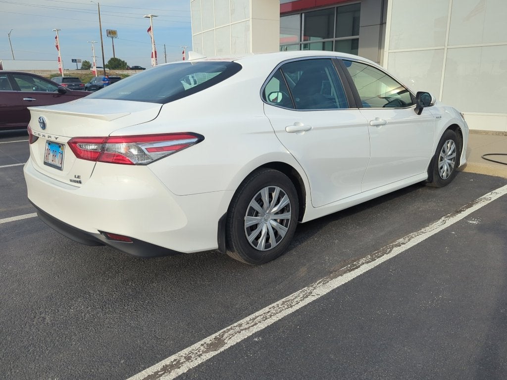 2018 Toyota Camry Hybrid LE