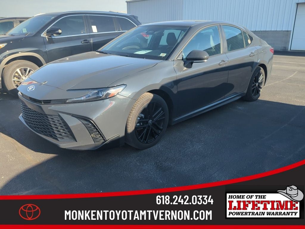 2025 Toyota Camry SE