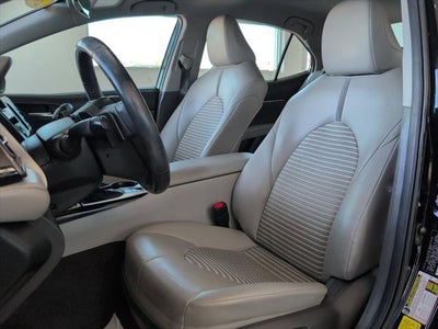2020 Toyota Camry Hybrid SE