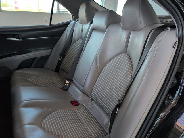 2020 Toyota Camry Hybrid SE