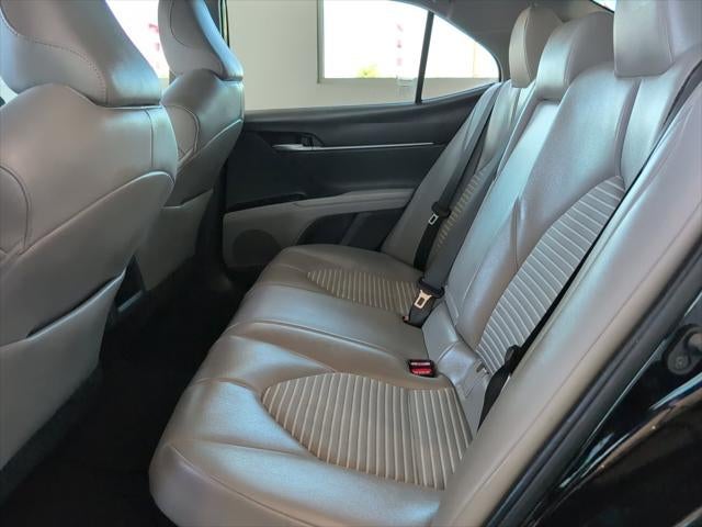 2020 Toyota Camry Hybrid SE