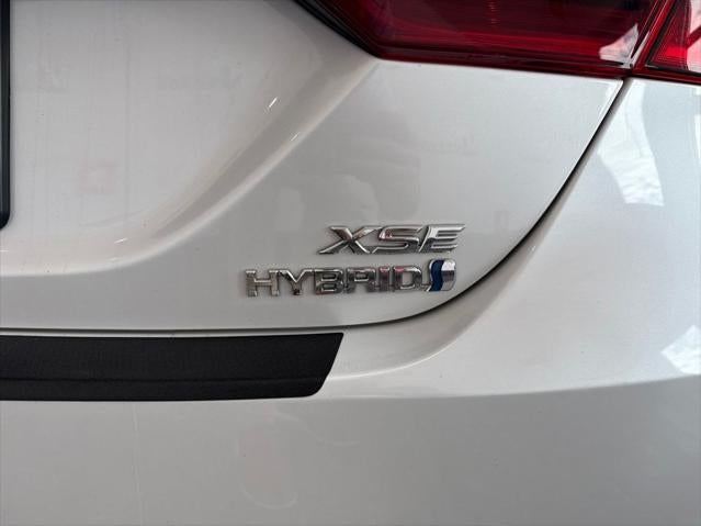 2022 Toyota Camry Hybrid XSE