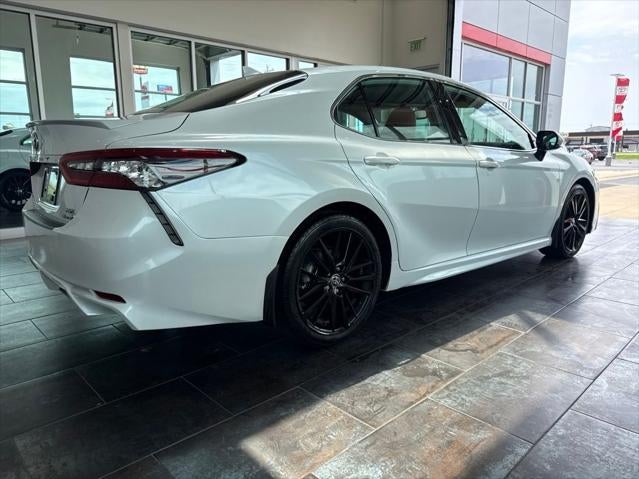 2022 Toyota Camry Hybrid XSE