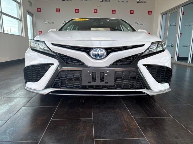 2022 Toyota Camry Hybrid XSE