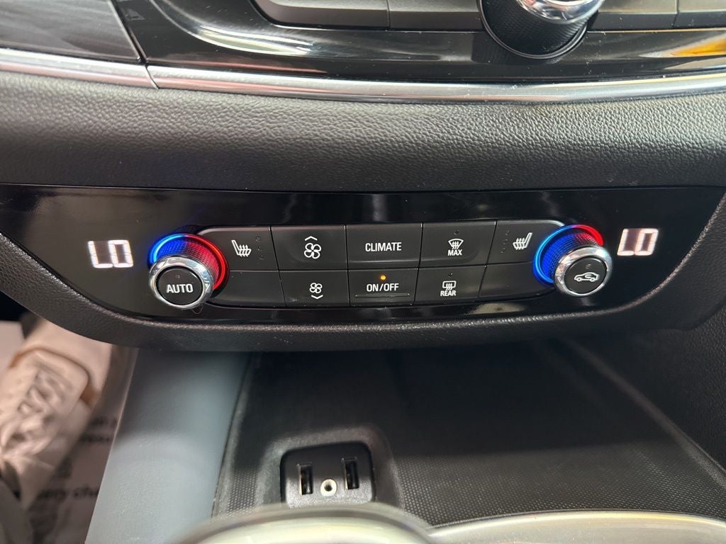 2018 Buick Enclave Essence