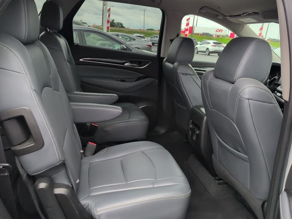 2020 Buick Enclave Essence