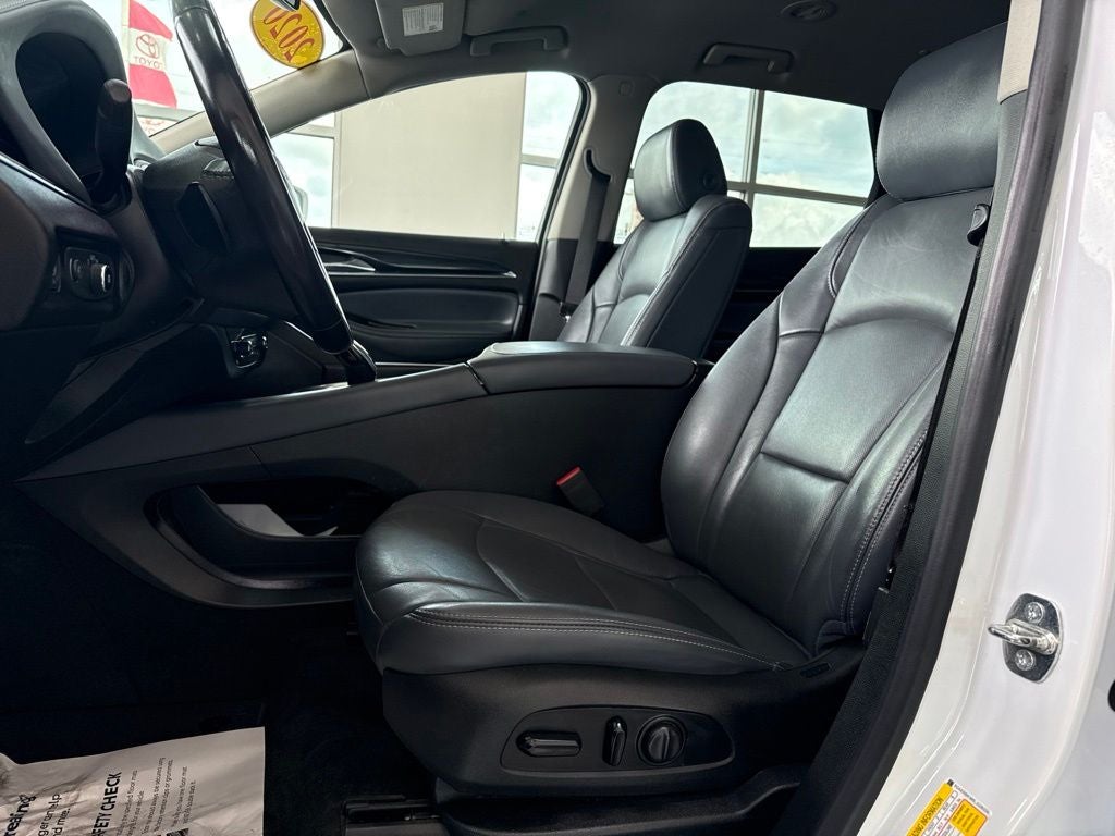 2020 Buick Enclave Essence