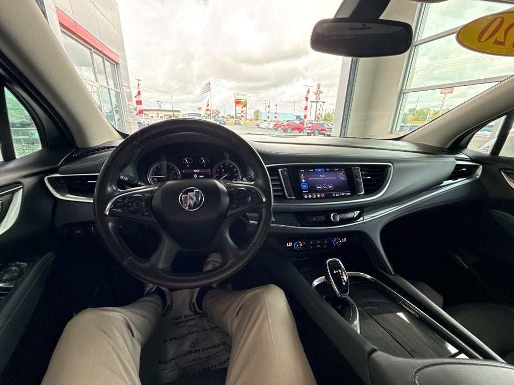 2020 Buick Enclave Essence