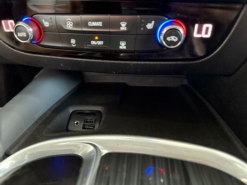 2020 Buick Enclave Essence