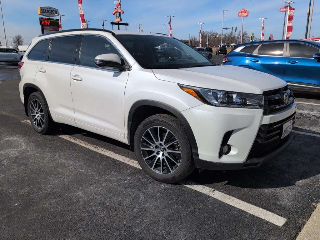 2018 Toyota Highlander Base
