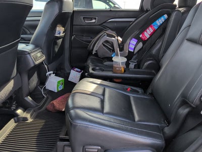 2018 Toyota Highlander Base