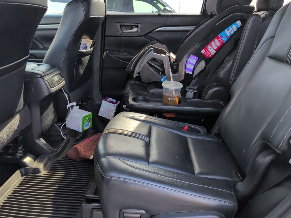 2018 Toyota Highlander Base