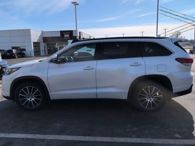 2018 Toyota Highlander Base