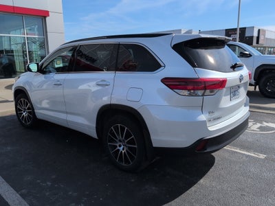 2018 Toyota Highlander Base