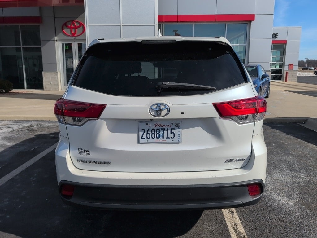 2018 Toyota Highlander Base