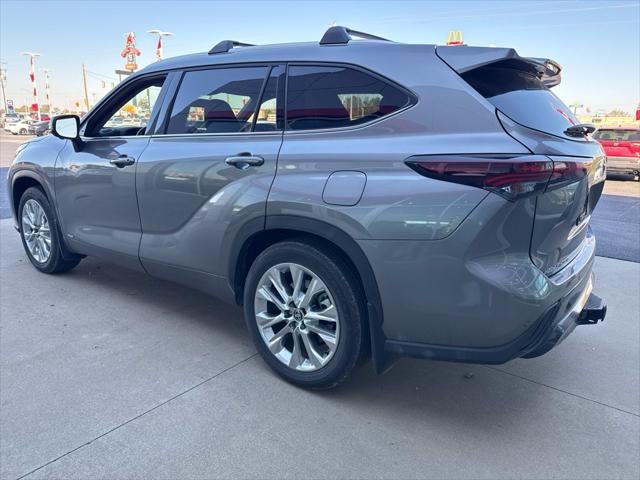 2026 Toyota Highlander Hybrid Limited