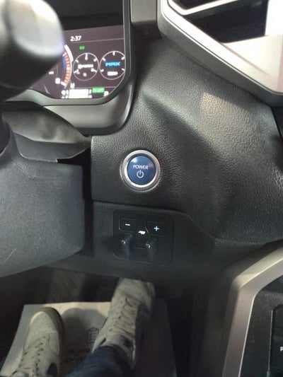 2023 Toyota Sequoia SR5