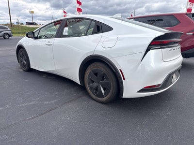2025 Toyota Prius LE