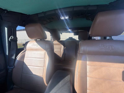 2012 Jeep Wrangler Unlimited Unlimited Sahara