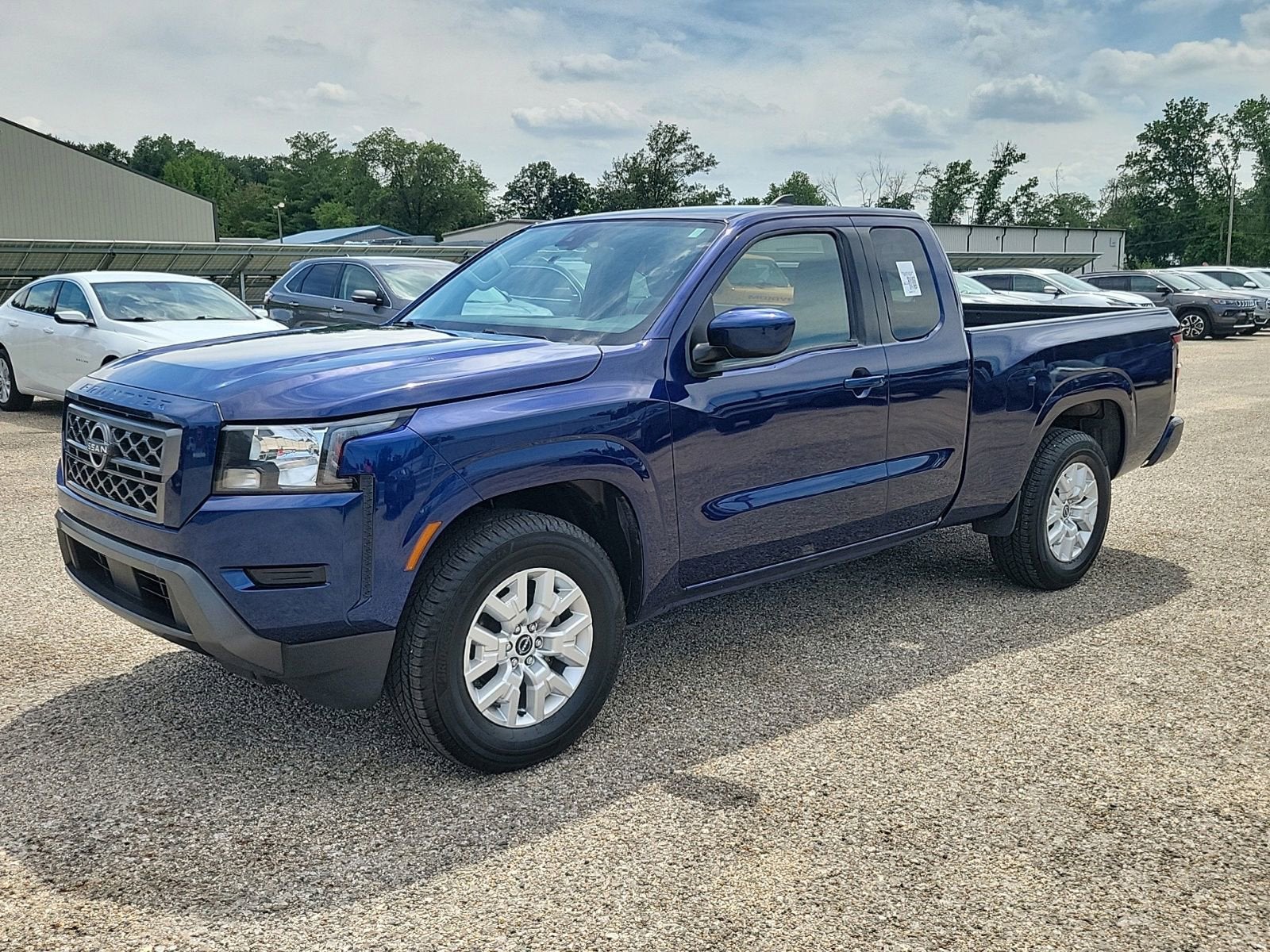 2023 Nissan Frontier SV
