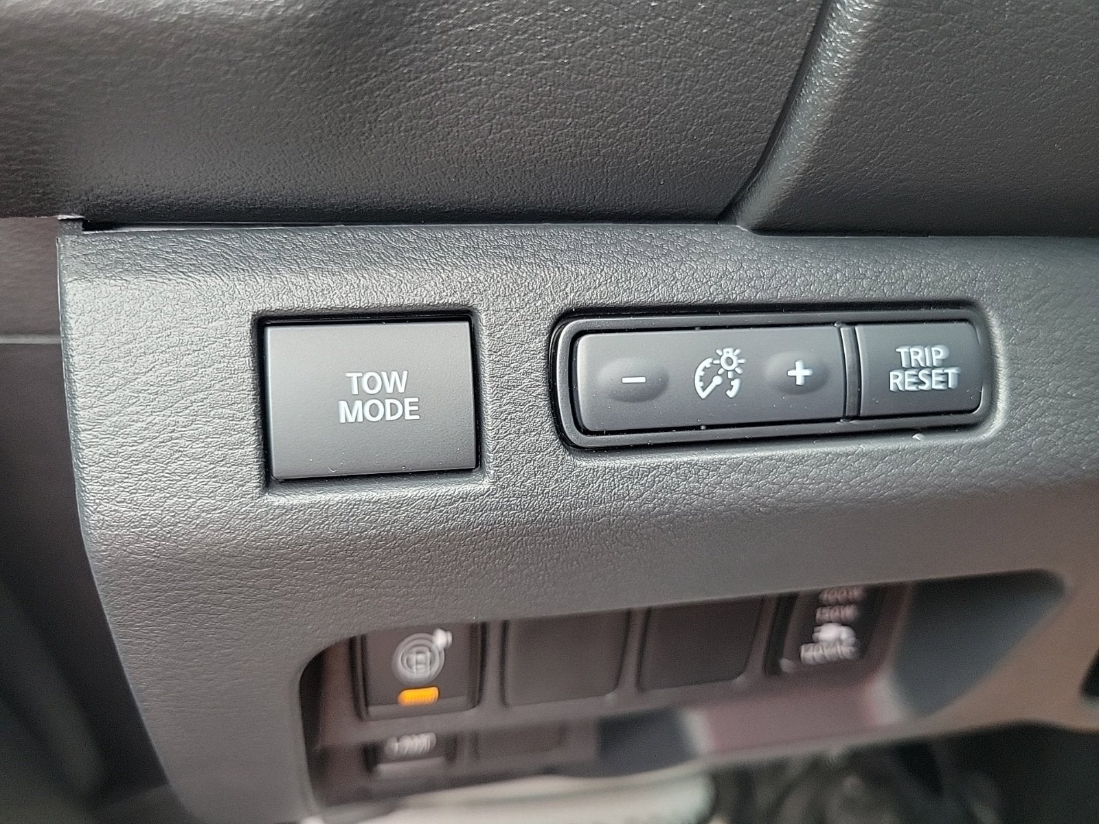 2027 Nissan Frontier Crew Cab SV