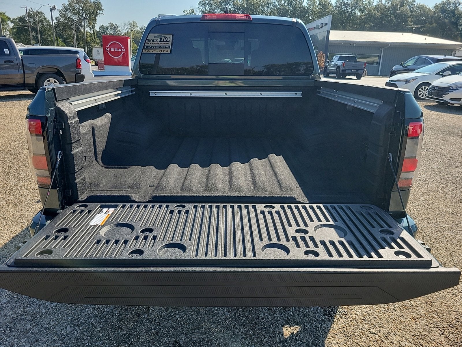 2027 Nissan Frontier Crew Cab SV