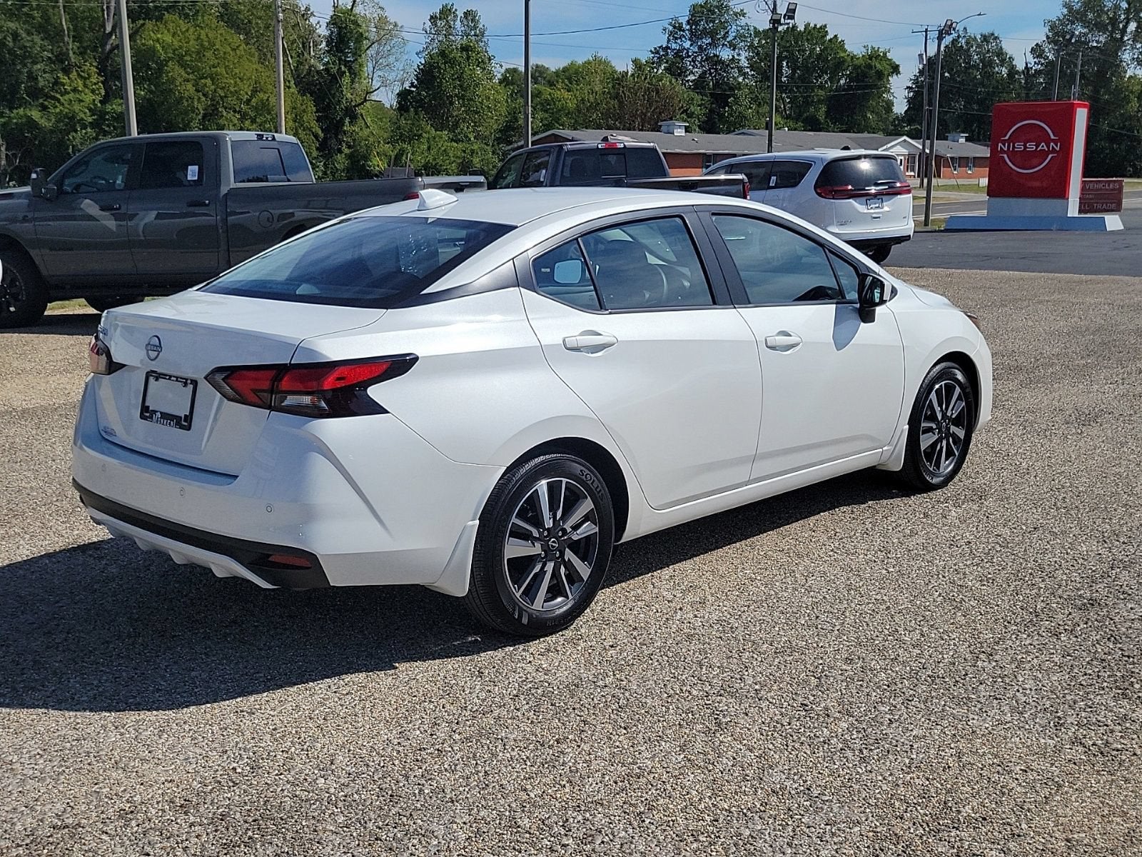 2025 Nissan Versa SV