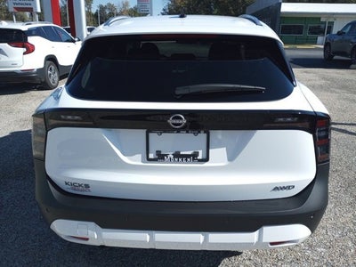 2026 Nissan Kicks SV