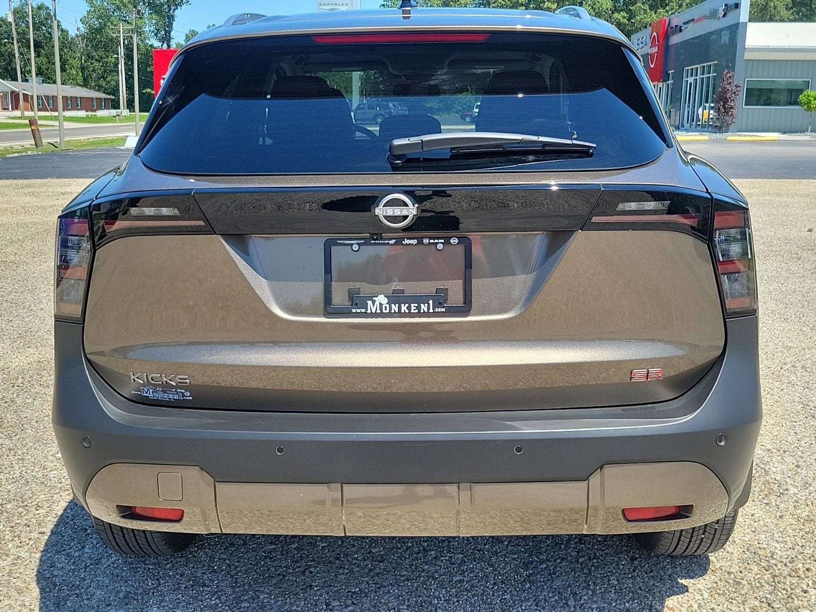 2026 Nissan Kicks SR
