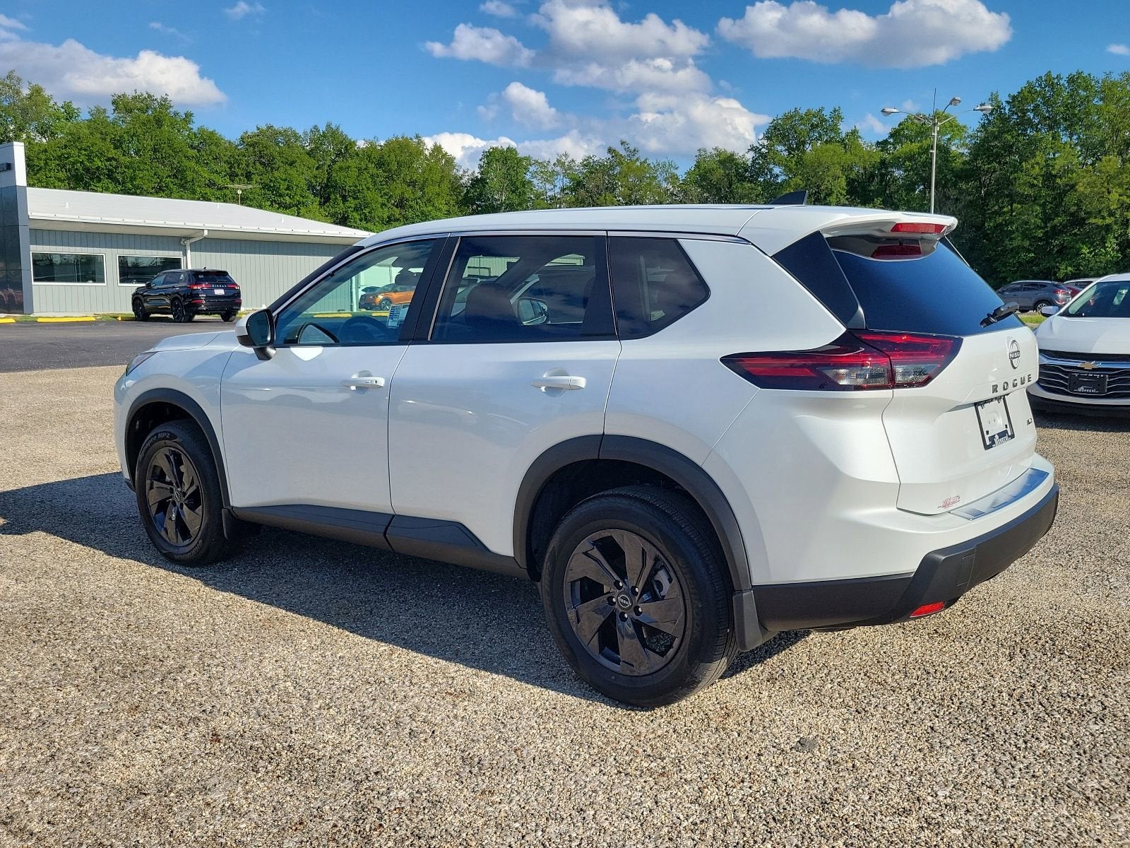 2026 Nissan Rogue SV