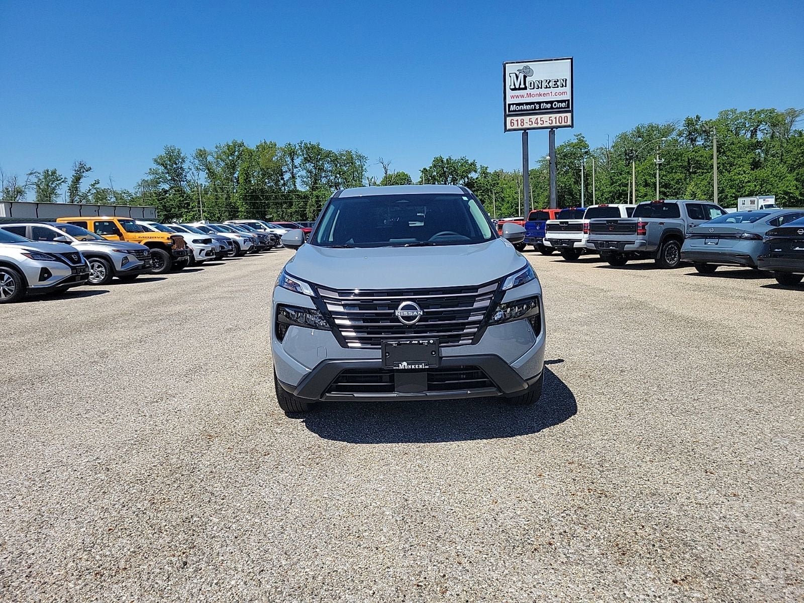 2026 Nissan Rogue SV