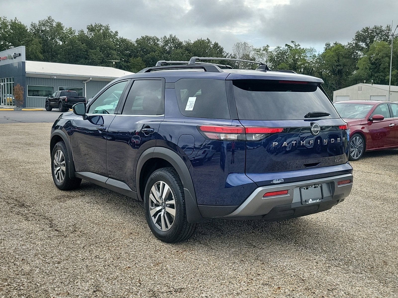 2026 Nissan Pathfinder SL