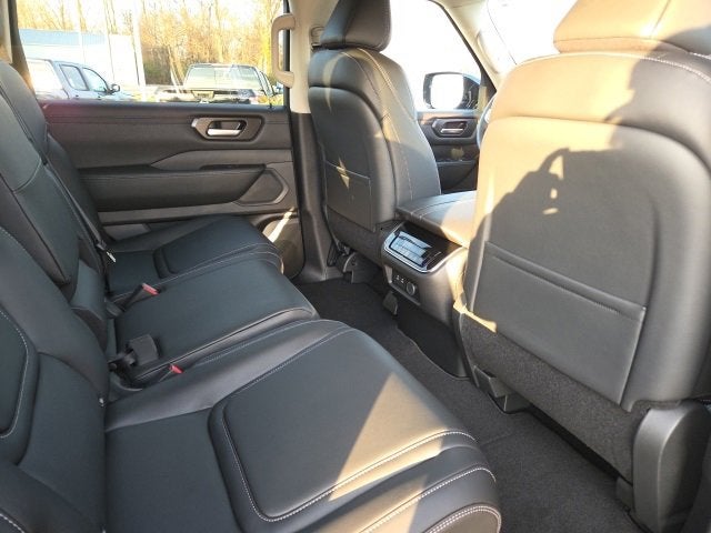 2026 Nissan Armada SV